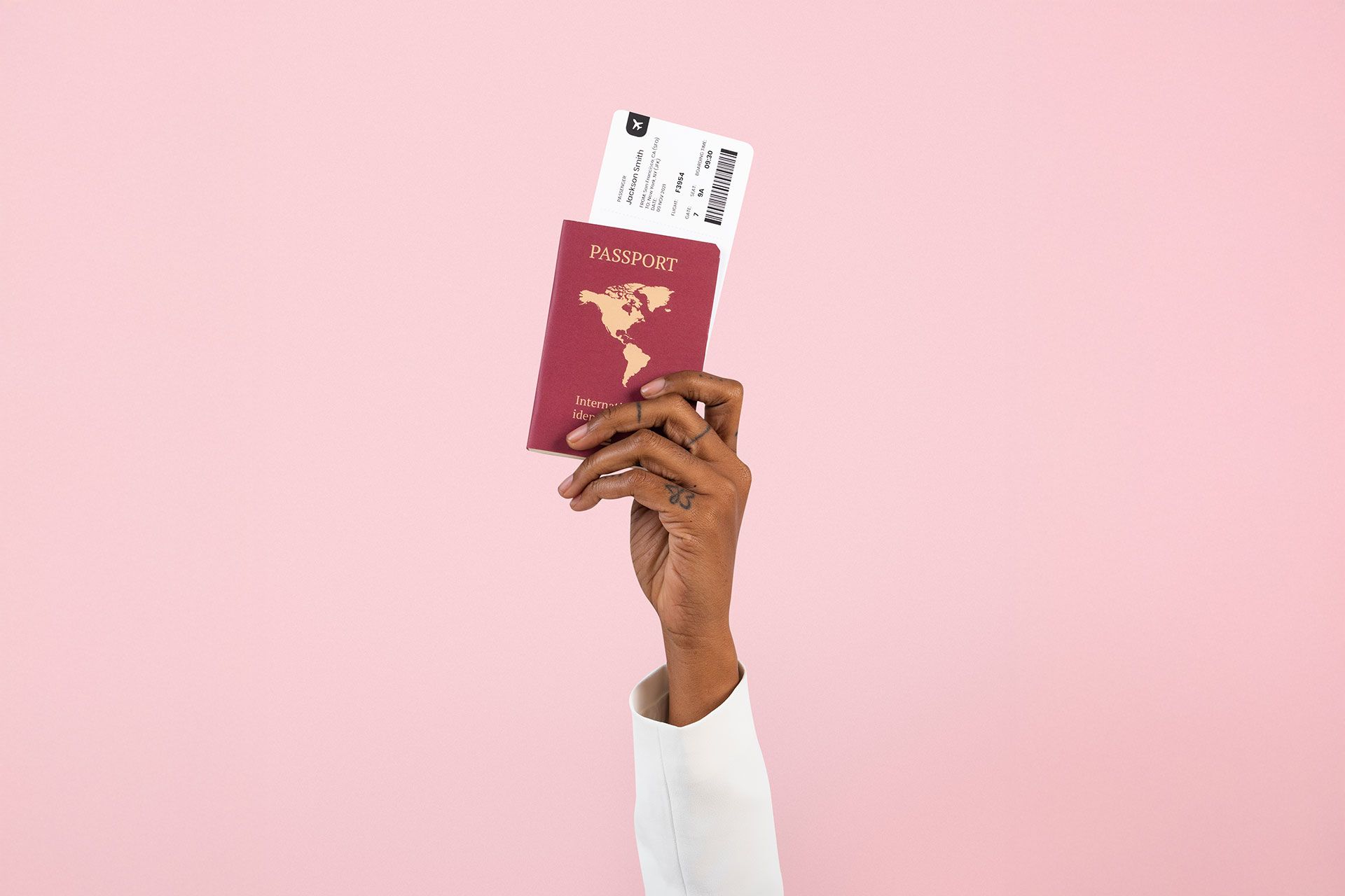 hand_holding_passport.jpg