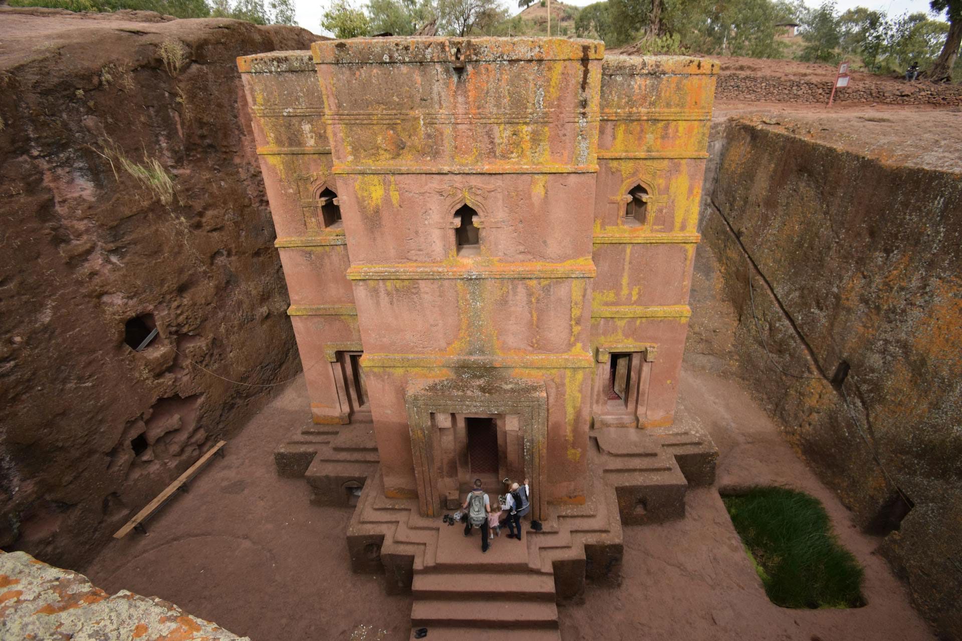 Lalibela's Rock-Hewn Churches: A Spiritual Journey Through Time